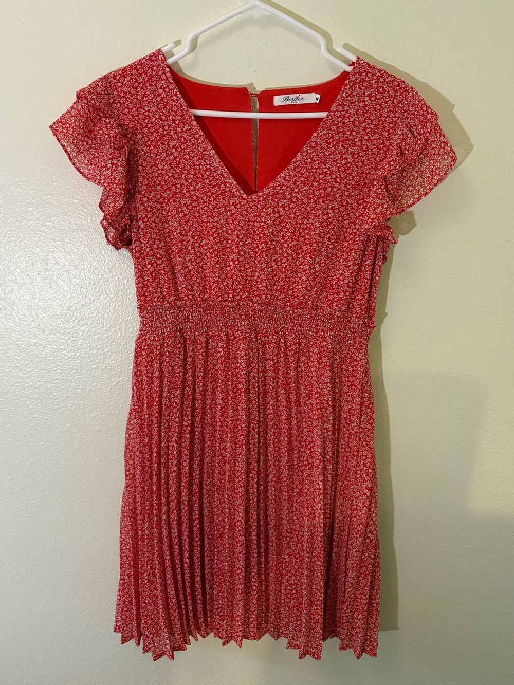 Berthie - Red Floral V-Neck Pleated Mini Dress